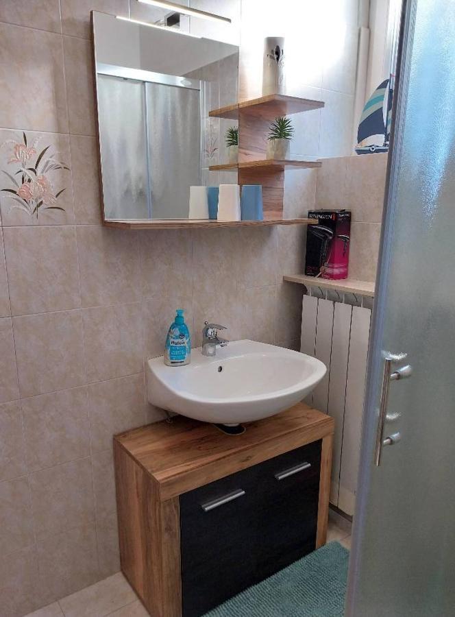 Apartmaji Pri Bosi Nogi Izola Dış mekan fotoğraf